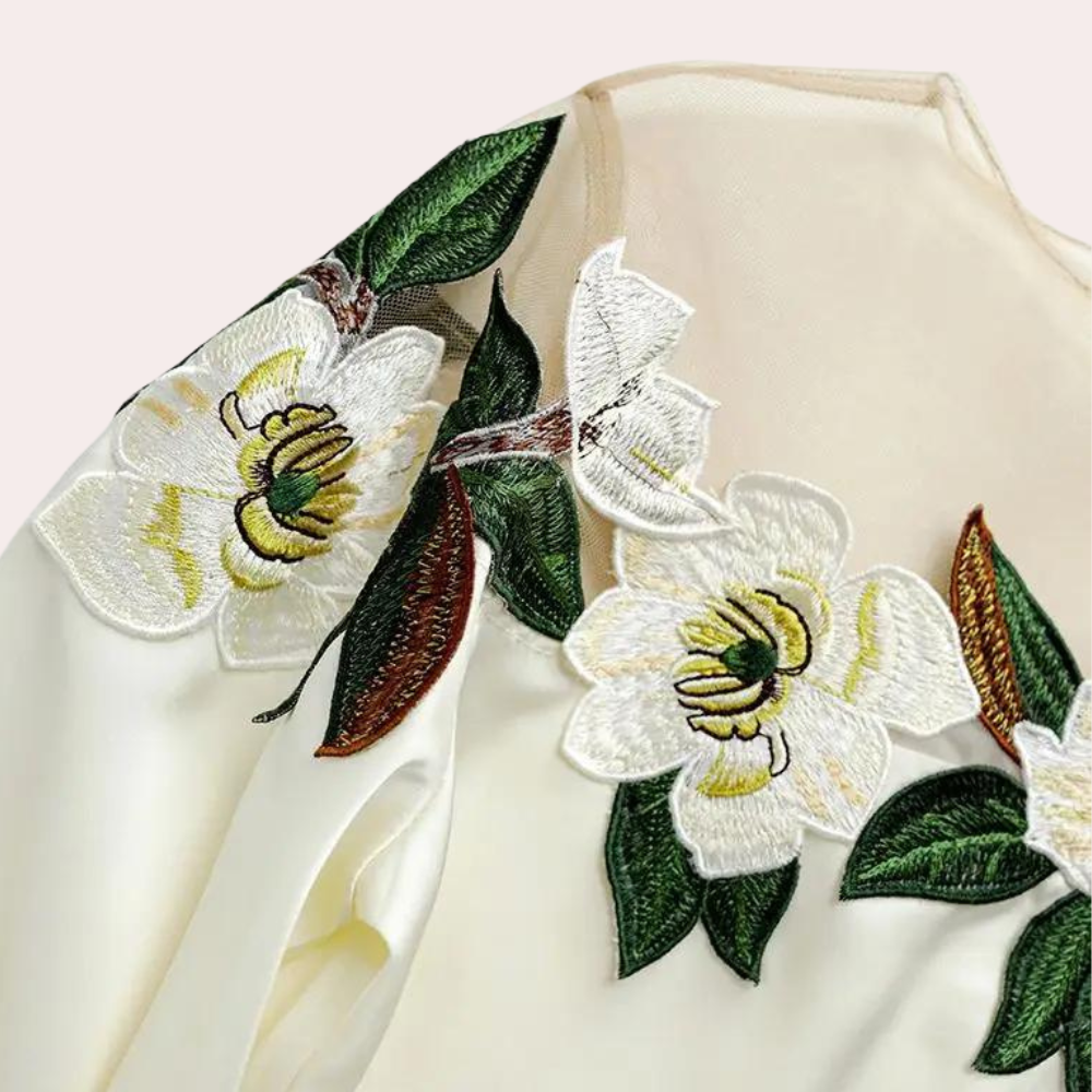 Bonnie - Elegante gebloemde damesblouse