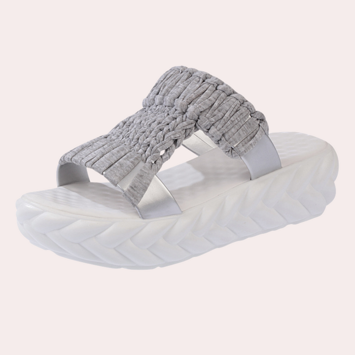 Lia - Veelzijdige en comfortabele vlecht sandalen voor de zomer